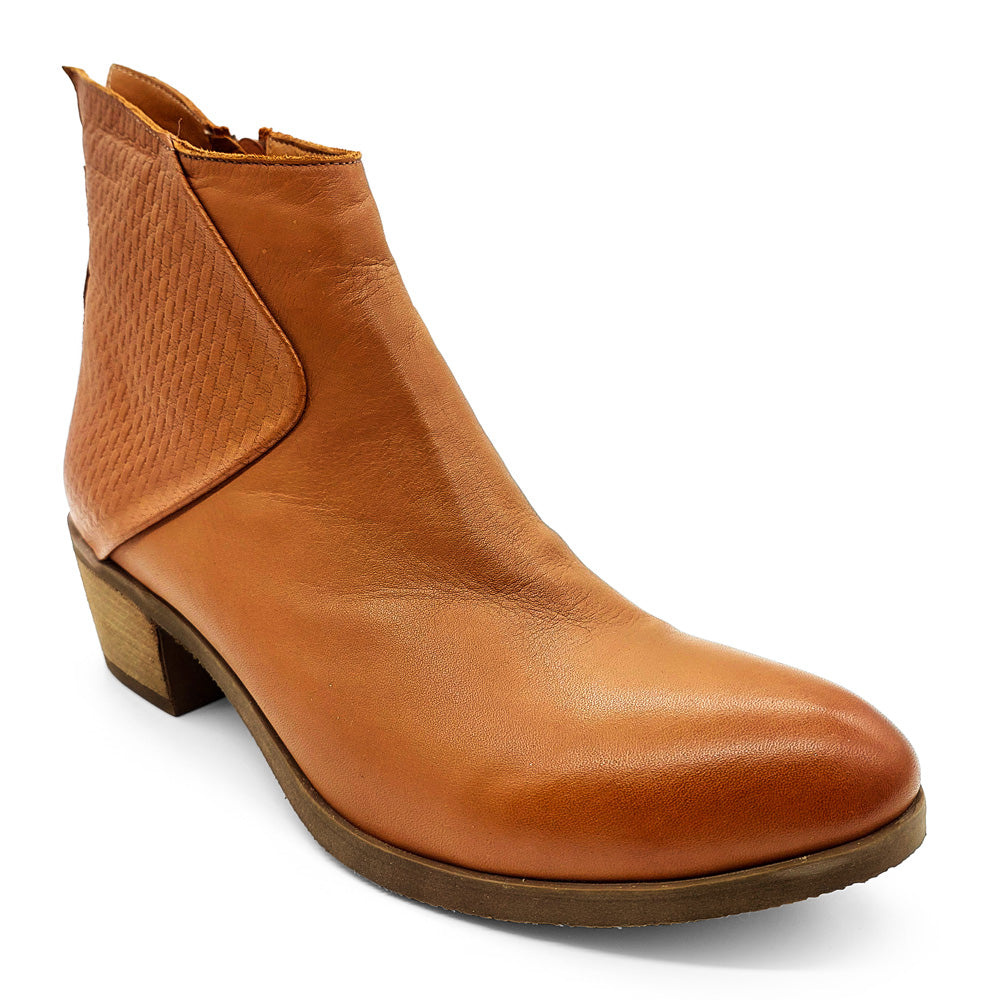 Bueno Women's Gael Dark Coconut  Natural Fit Footwear