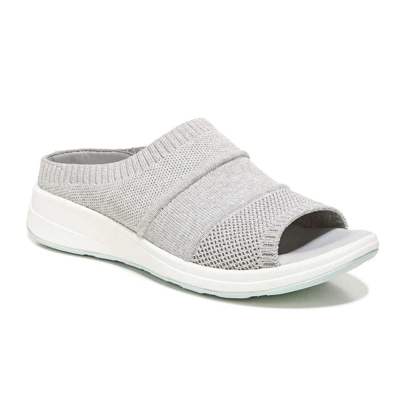 Bzees Women's Iconic Oyster/Silver Smoke
