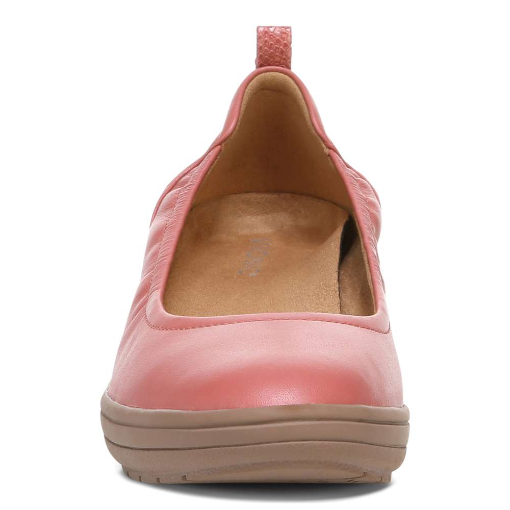 Jacey Wedge - Dusty Cedar
