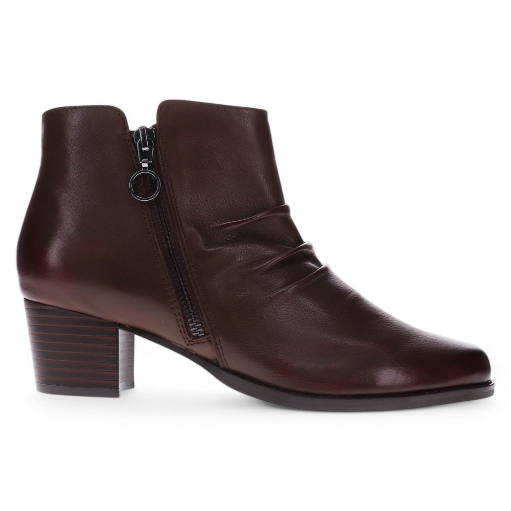 Scholl Orthaheel Women's Haley Chocolate  Natural Fit Footwear