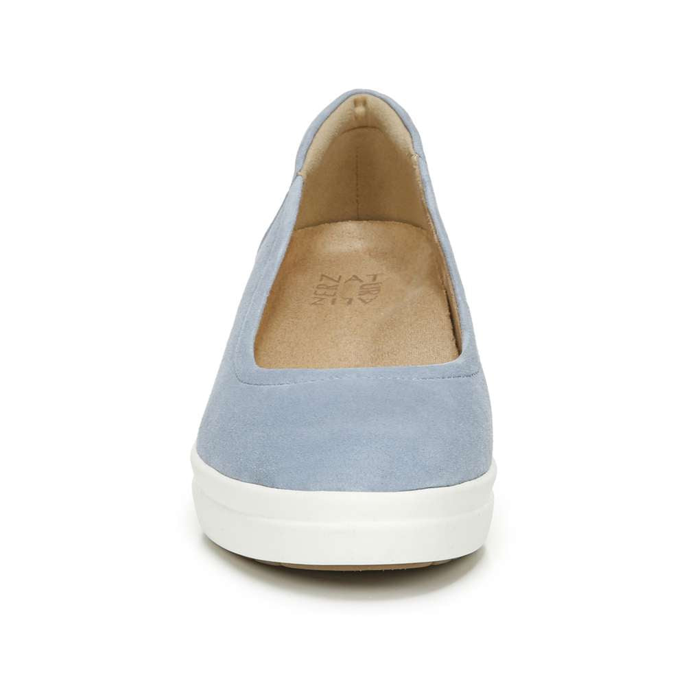 Susan Wedge - Pale Blue
