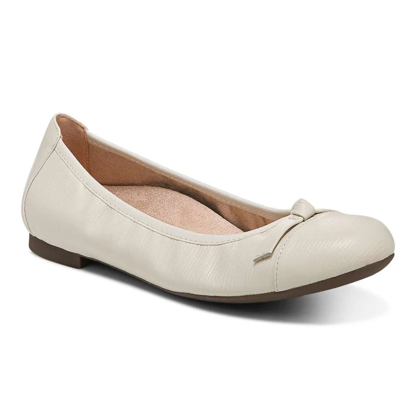 Vionic Women's Amorie Cream Wavy