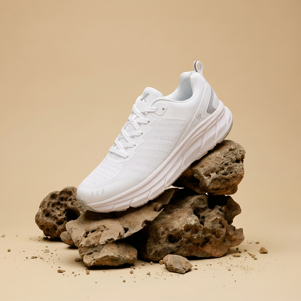 Walker Mesh II Active Sneaker - White
