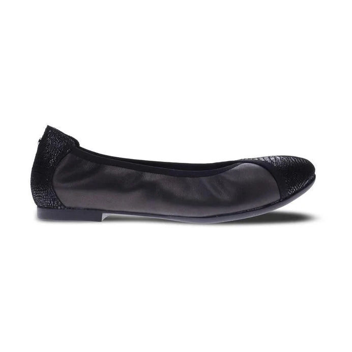 Revere Women's Nairobi Black/Lizard  Natural Fit Footwear