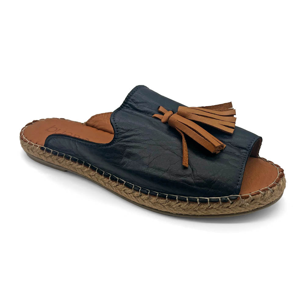 Bueno Women's Rogue Navy/Coconut  Natural Fit Footwear