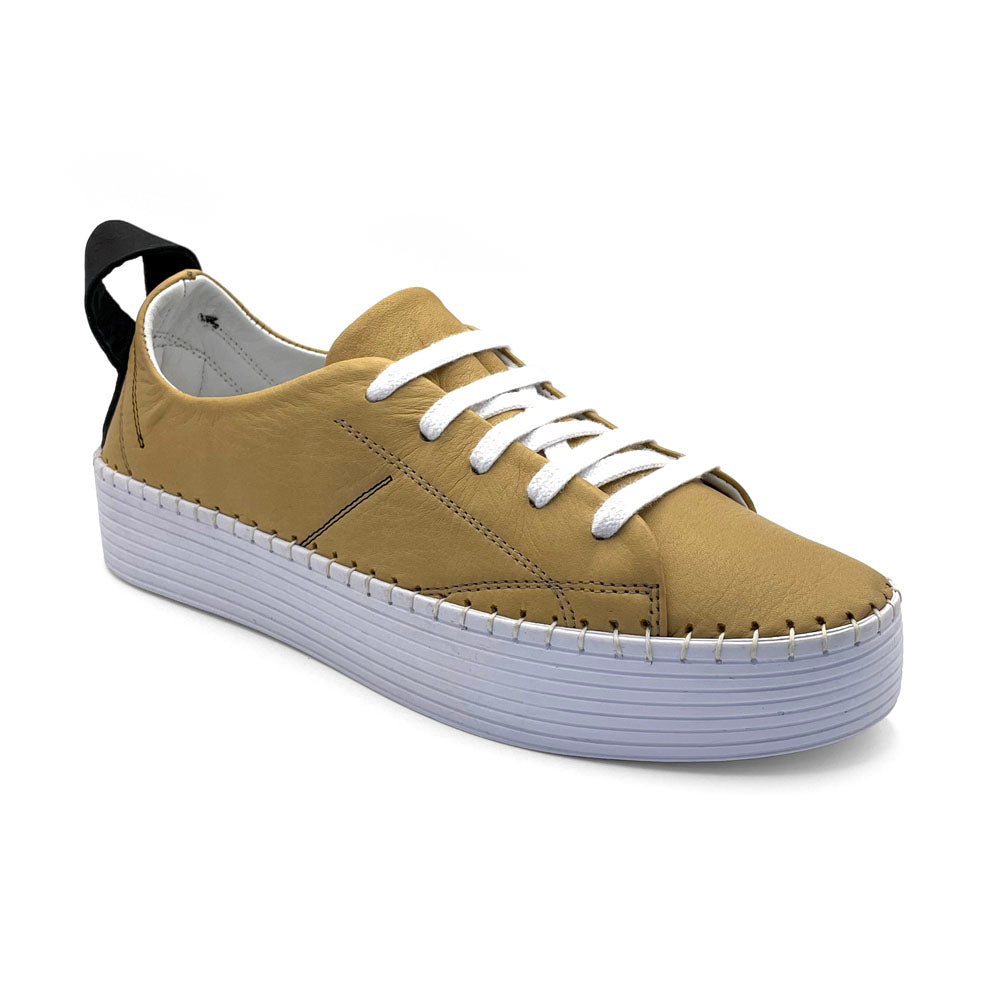 Bueno Women's Sailor Scissors  Natural Fit Footwear
