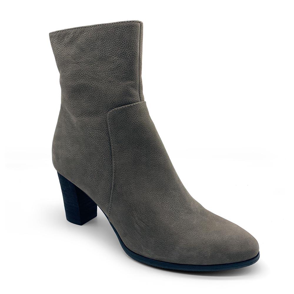 Silver Lining Women's Roxy Grey Natural Fit Footwear