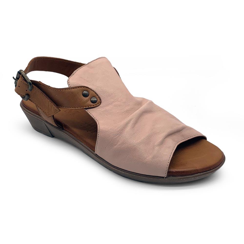 Bueno Women's Aliah Cameo  Natural Fit Footwear