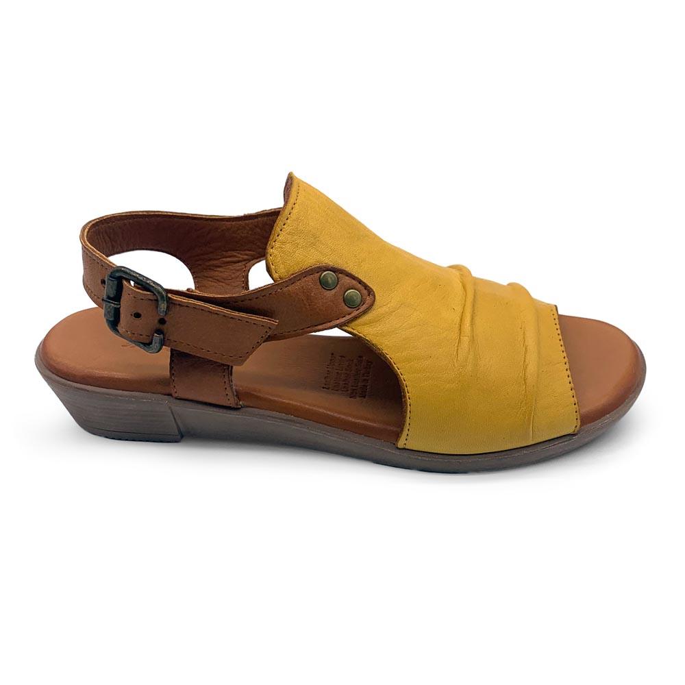Bueno Women's Aliah Noche  Natural Fit Footwear