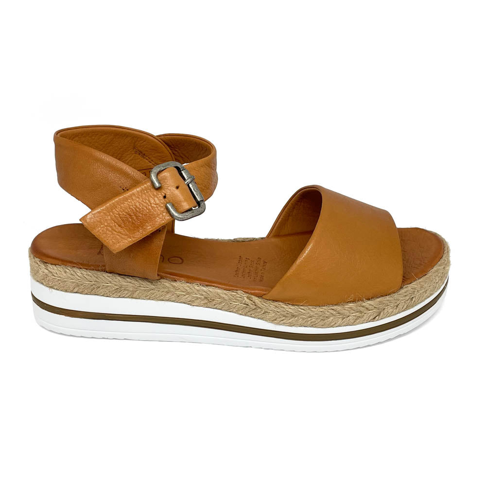 Bueno Women's Andy Coconut  Natural Fit Footwear