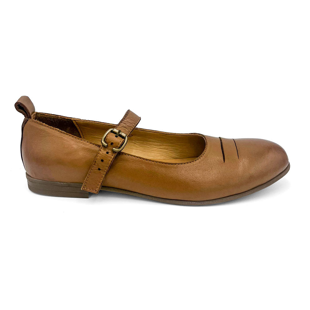 Bueno Women's Callum Dark Quero  Natural Fit Footwear