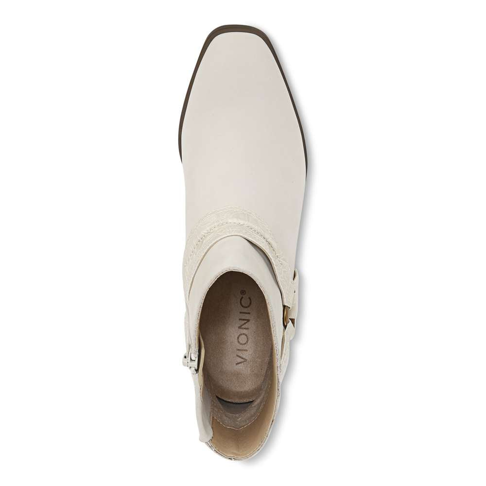 Carnelia Boot - Cream