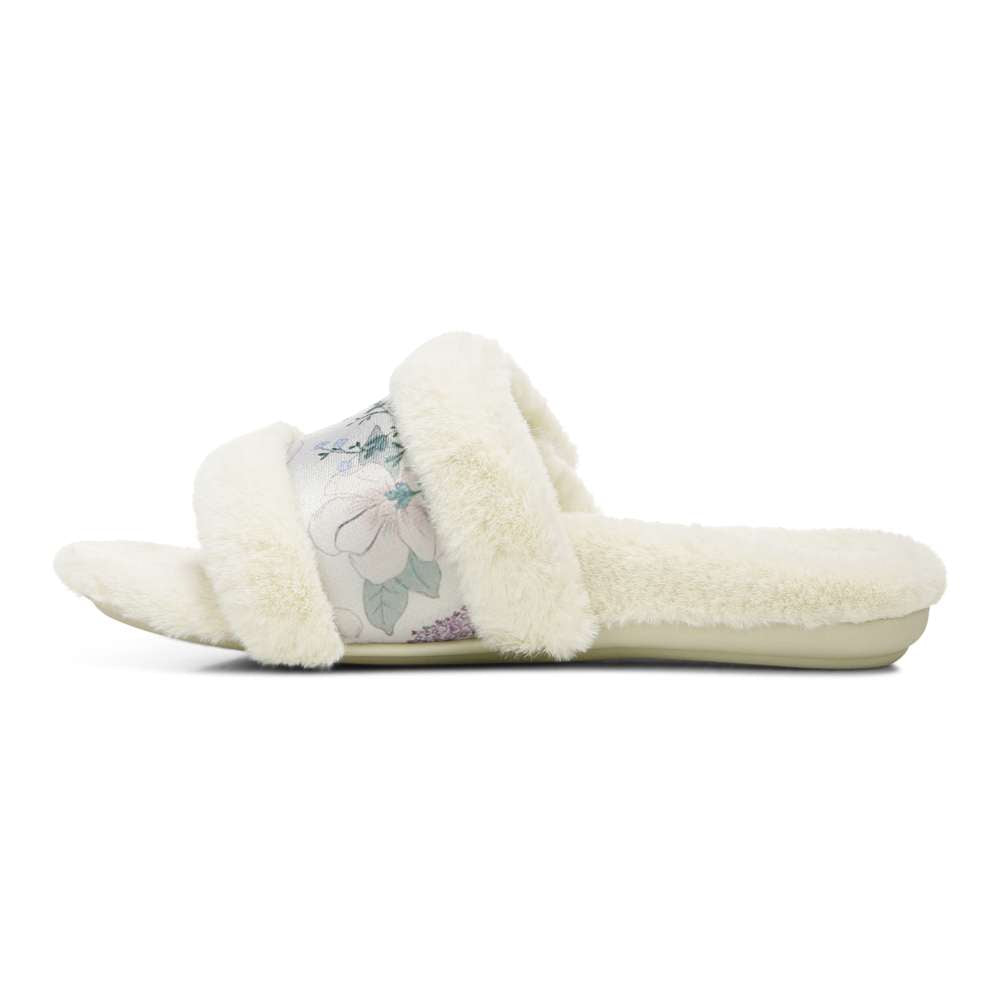 Erma Slipper - Cream Botanical