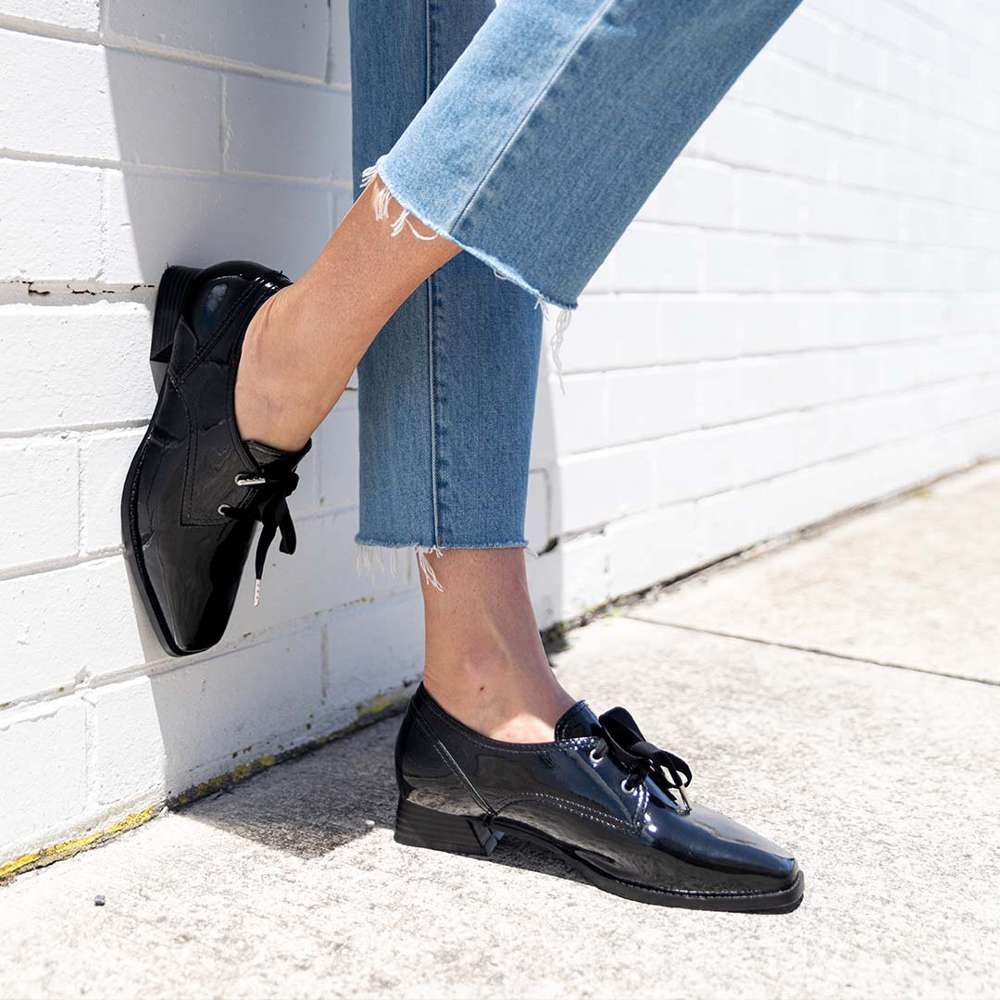 Filly Oxford - Black Patent