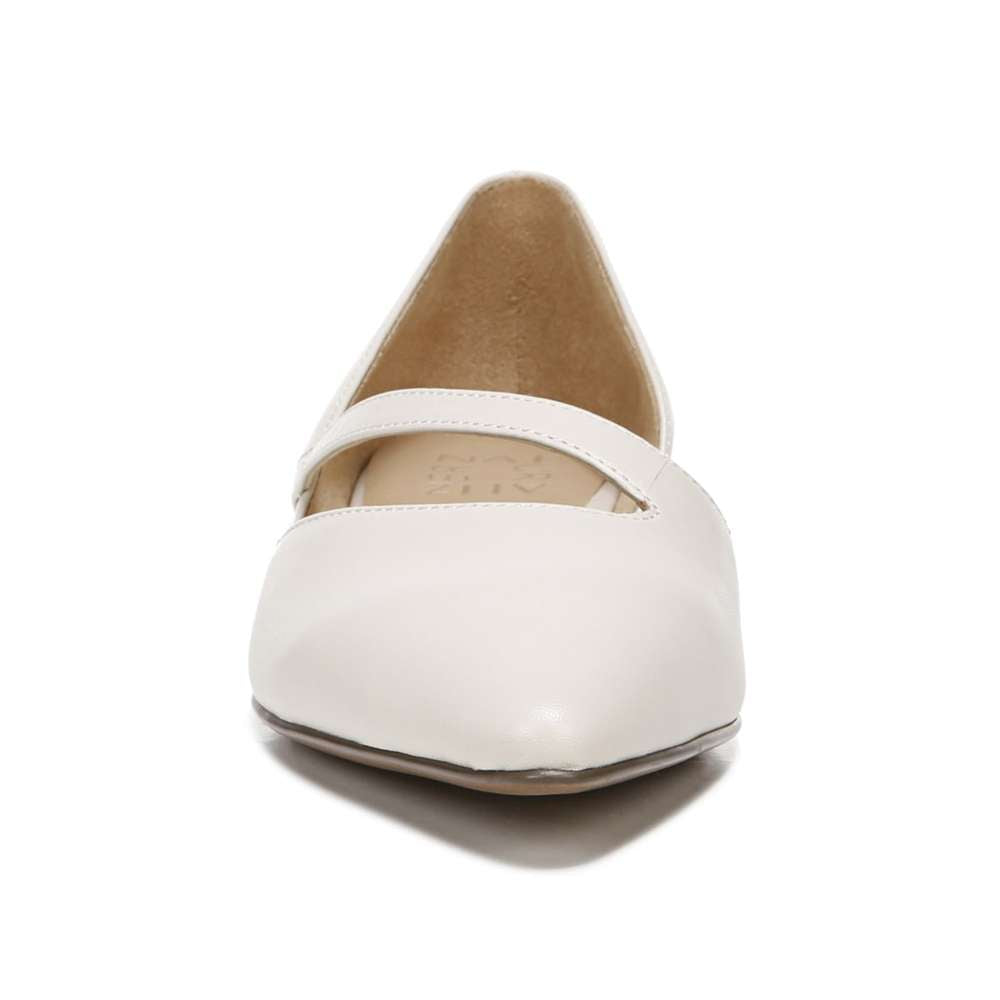 Harli Flat - Porcelain