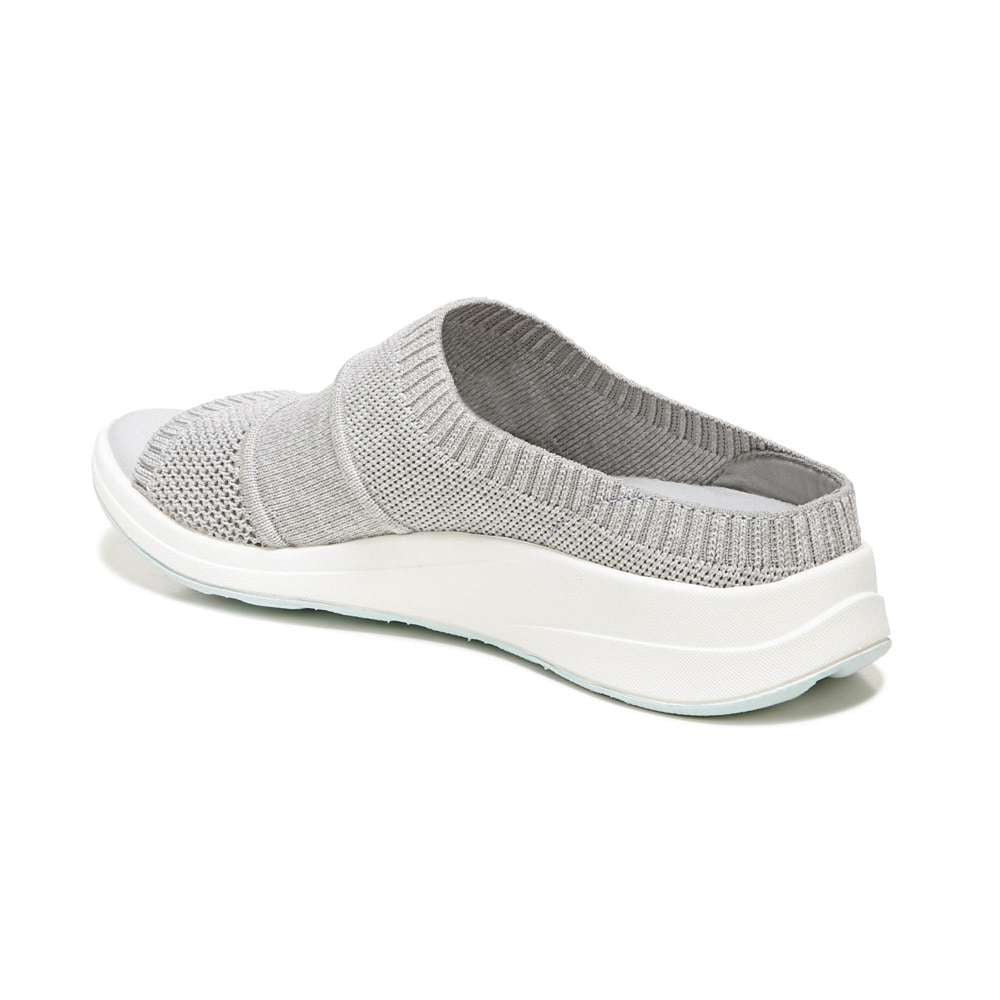 Iconic Slide - Oyster/Silver Smoke