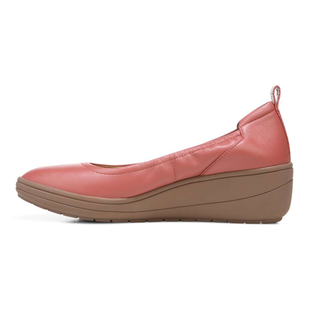 Jacey Wedge - Dusty Cedar
