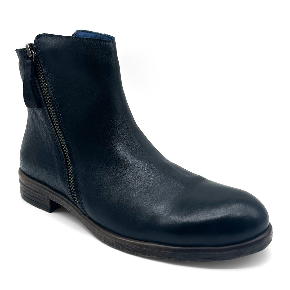 Bueno Women's Bowie Navy