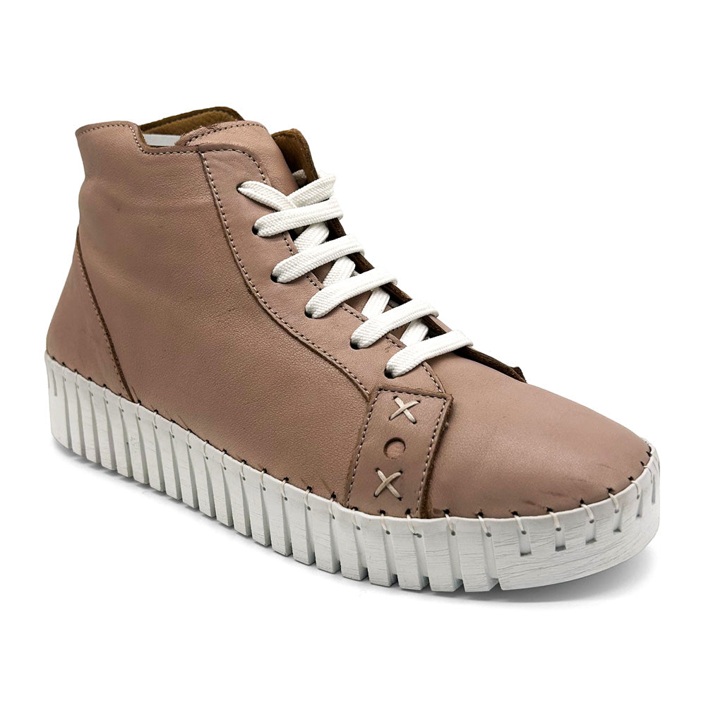 Bueno Women's Oscar Cameo/White