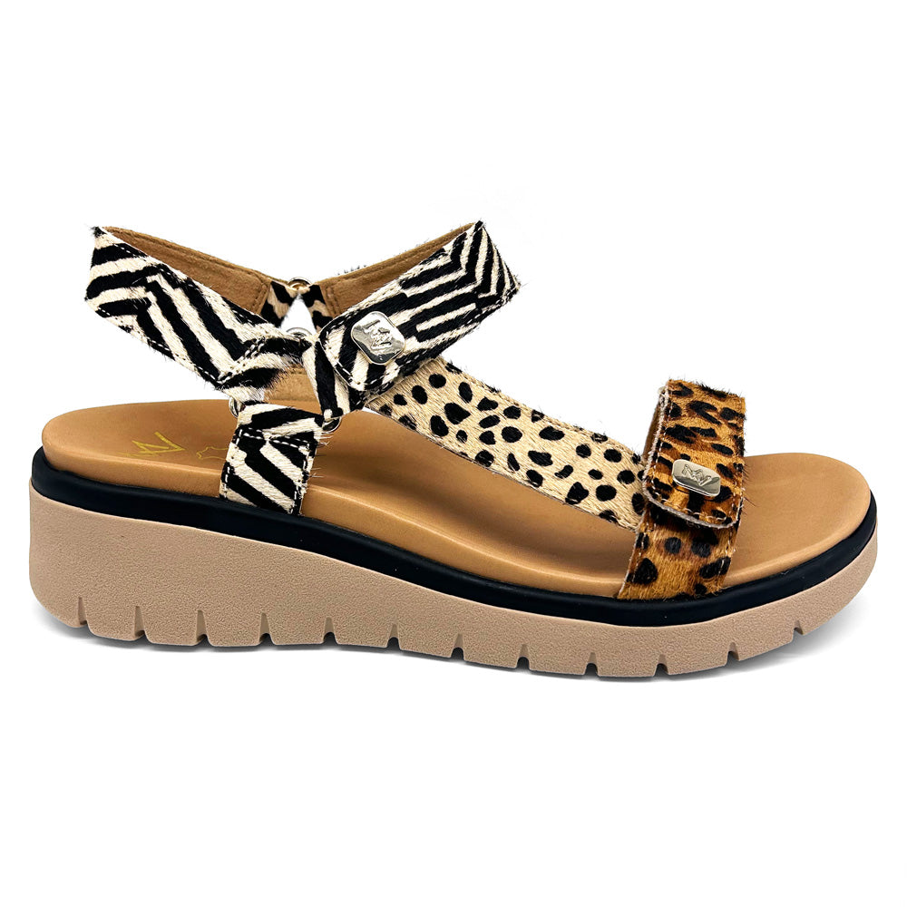 Mia Vita Women's Candice Leopard Multi