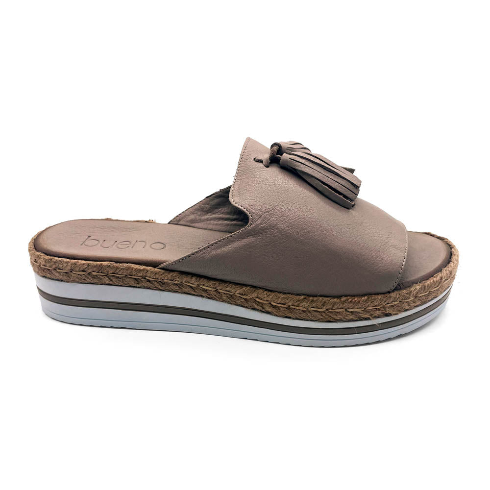 Bueno Women's Augie Silver-Grey