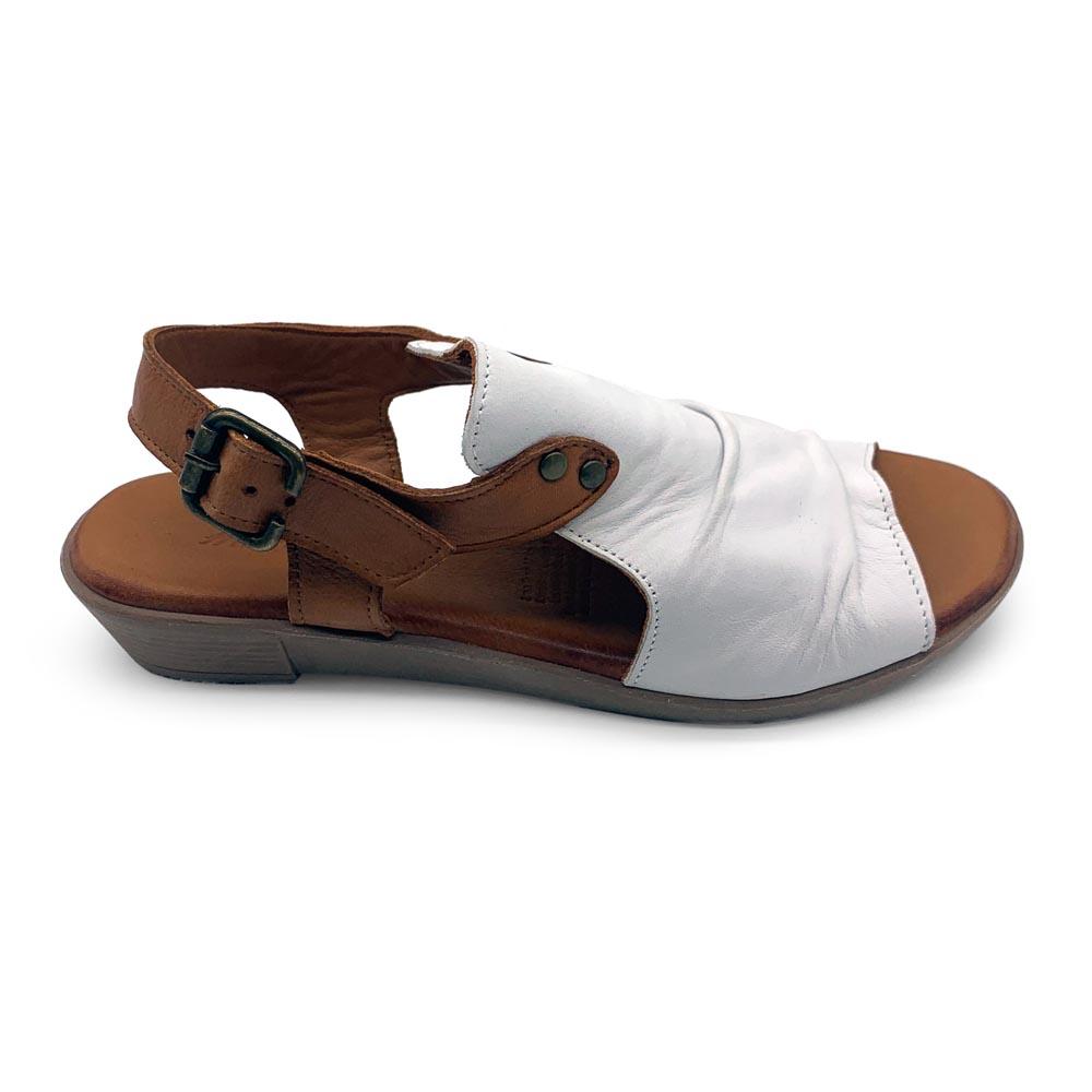 Bueno Women's Aliah White